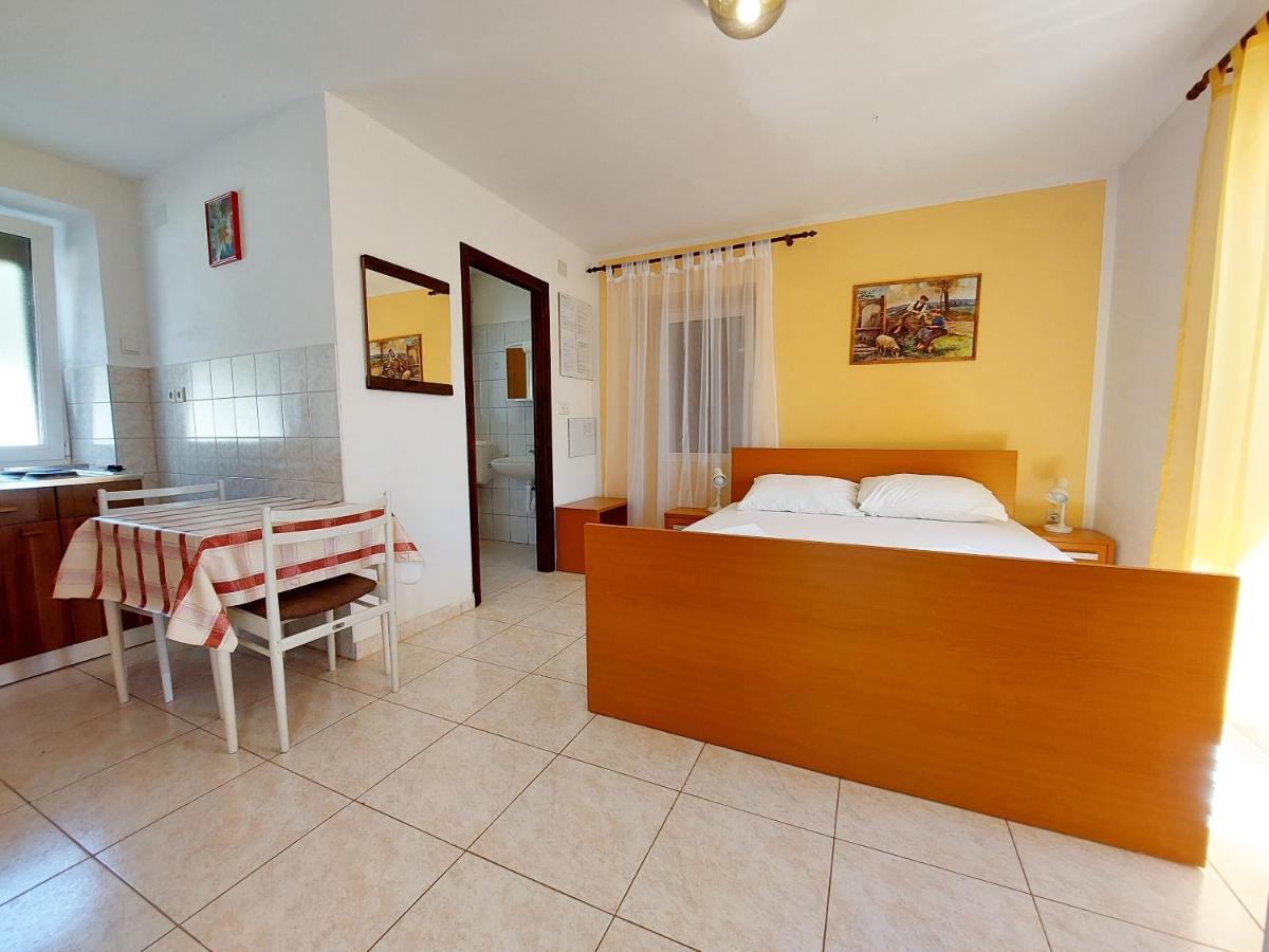Apartments Ivan Čižići 외부 사진