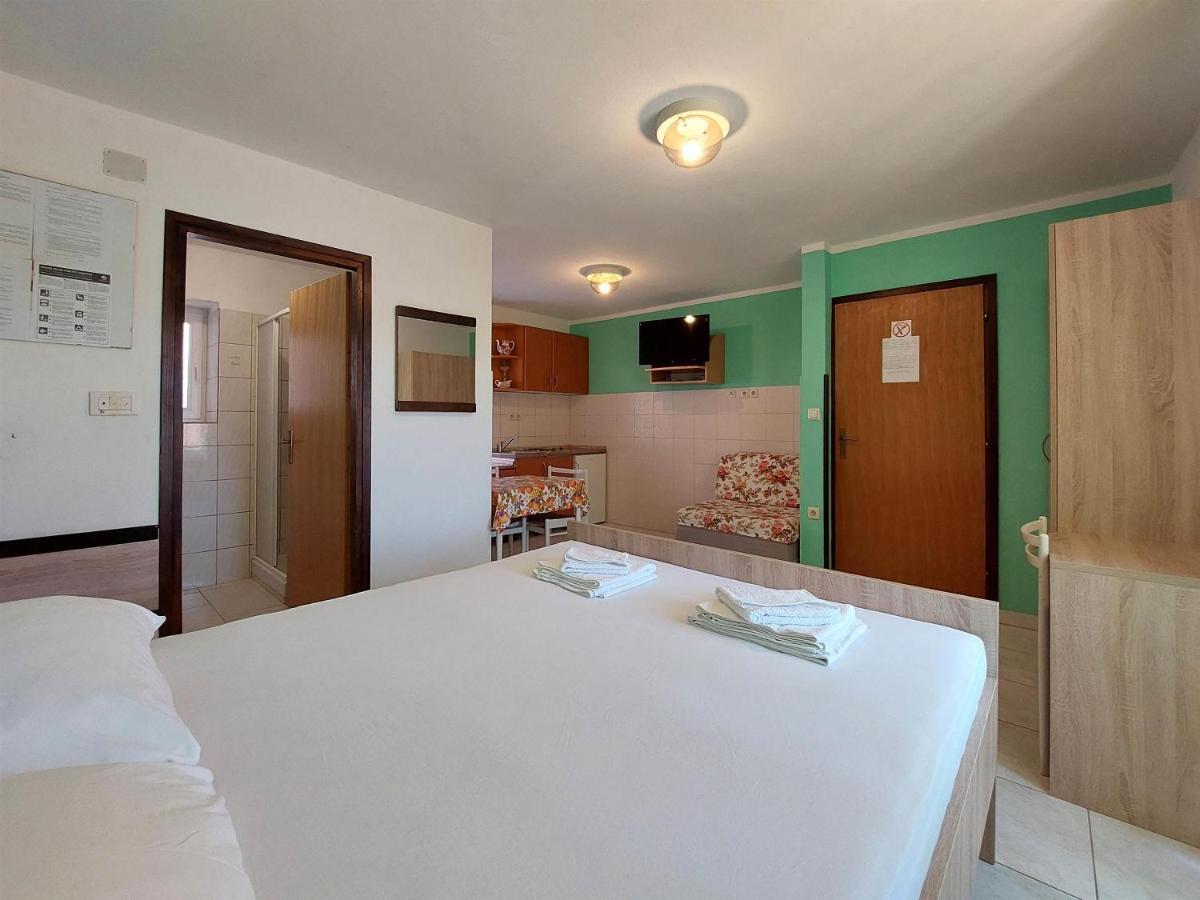 Apartments Ivan Čižići 외부 사진